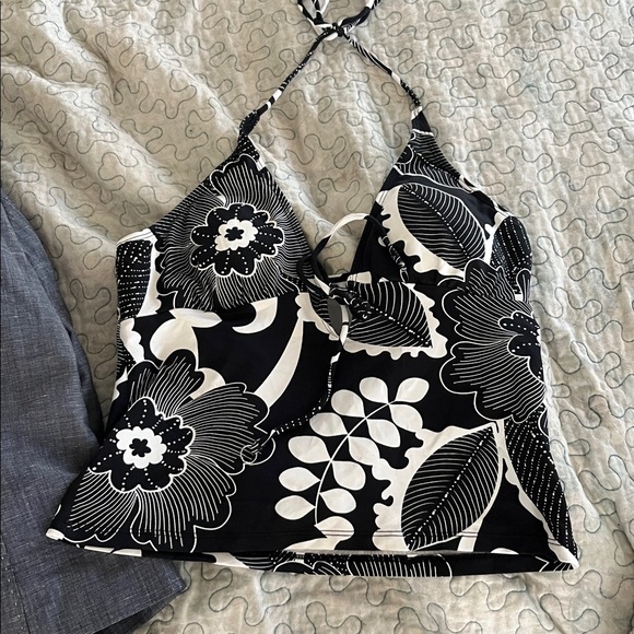 Tommy Hilfiger Floral Black and White Swim Set - Picture 4 of 5